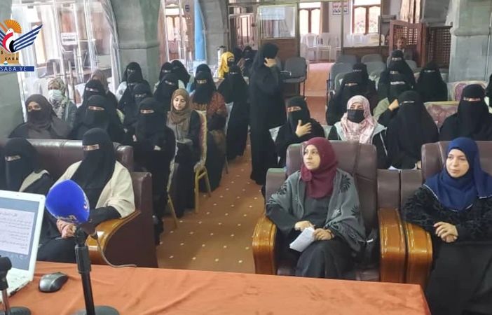 هيئة مكافحة الفساد تنظم ندوة وتكرم موظفاتها في ذكرى ميلاد الزهراء