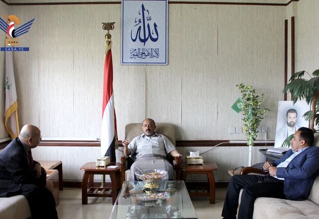 اجتماع بصنعاء يناقش إمكانية إعادة تفعيل العمل بمشروع الحوالات النقدية