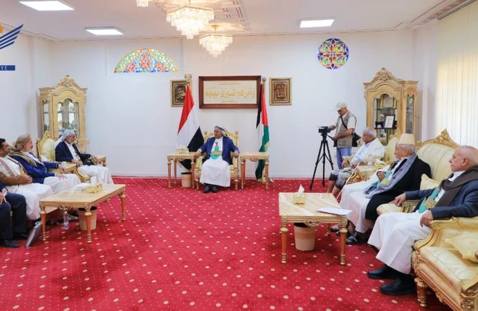 رئيس مجلس النواب يلتقي القائم بأعمال رئيس الوزراء العلامة مفتاح
