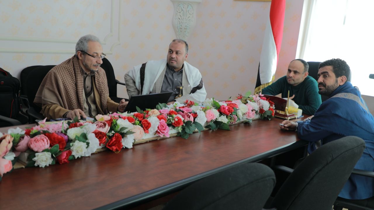 الرئيس المشاط يطلع على الخارطة الخدمية للجمهورية اليمنية