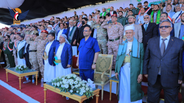 الرئيس المشاط يشهد العرض العسكري المهيب بمناسبة العيد التاسع لثورة ٢١ سبتمبر