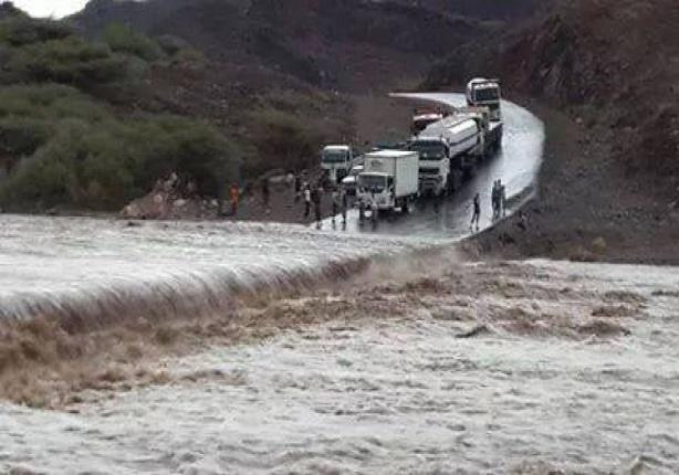 تفقد أضرار السيول بمزارع المواطنين في مديرية صرواح
