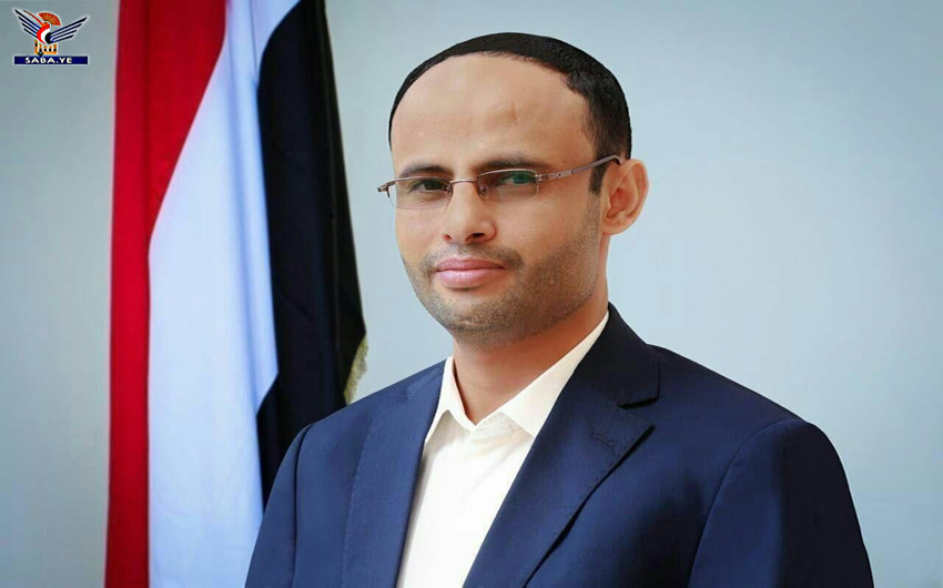 الرئيس المشاط يعزي في وفاة عضو مجلس الشورى مسعد الغرباني