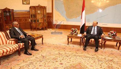 رئيس الجمهورية يستقبل سفير جمهورية السودان بصنعاء للتوديع
