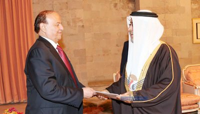 رئيس الجمهورية يتسلم رسالة خطية من ملك مملكة البحرين