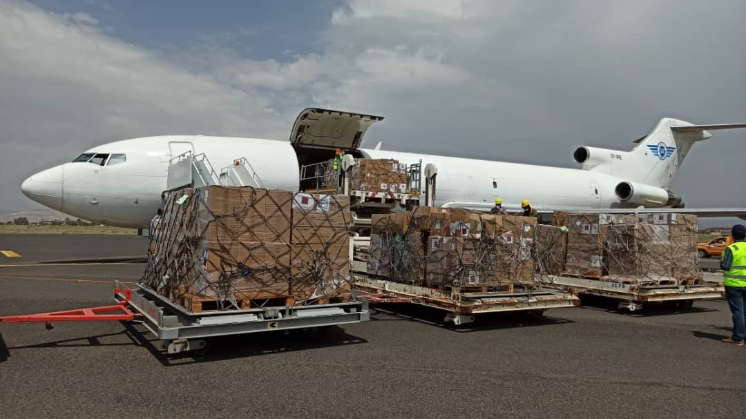 وصول طائرة شحن لبرنامج الأغذية تحمل مساعدات طبية