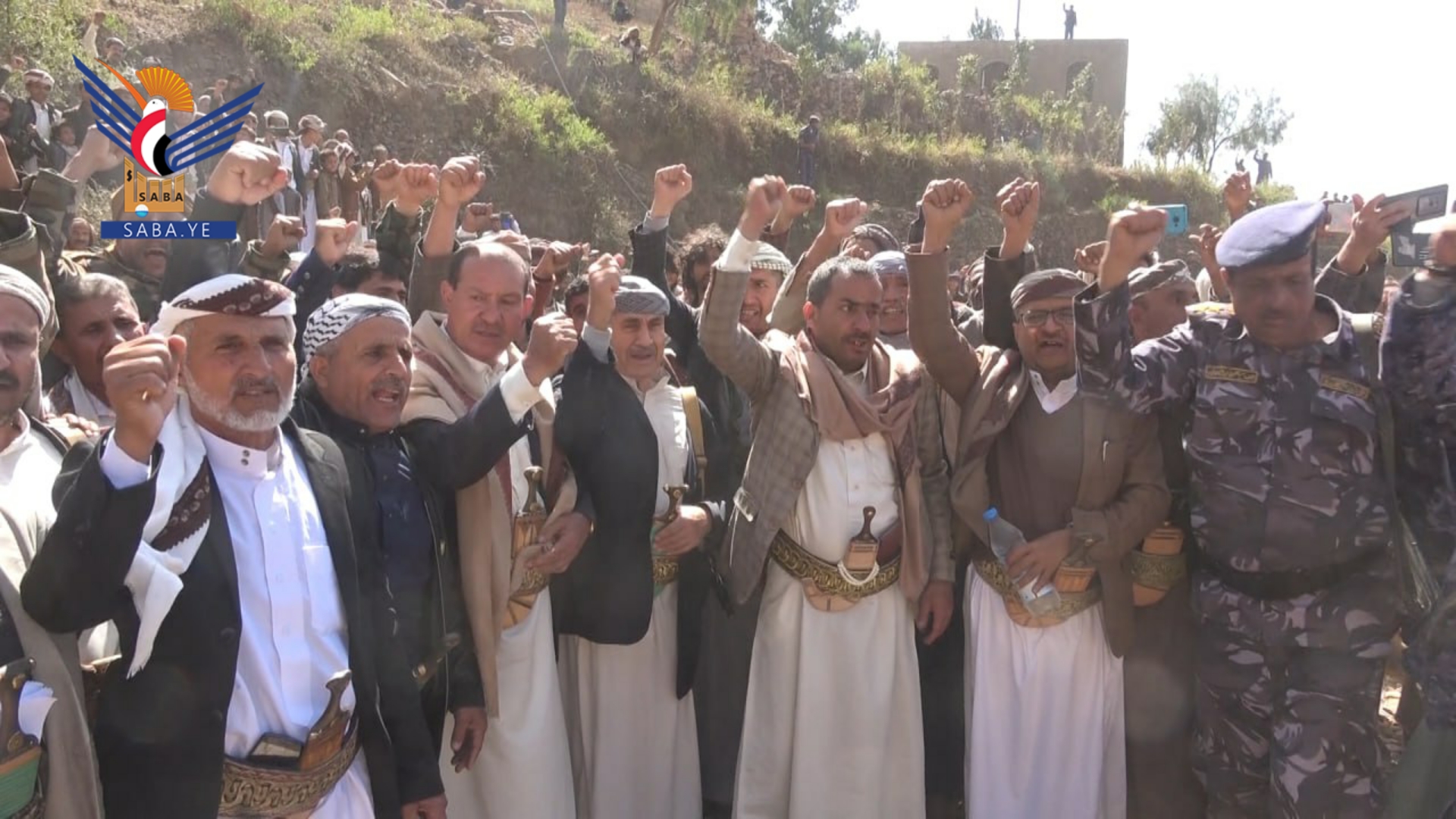 محمد علي الحوثي يُشرف على إنهاء ثلاث قضايا قتل في جبل الشرق بذمار